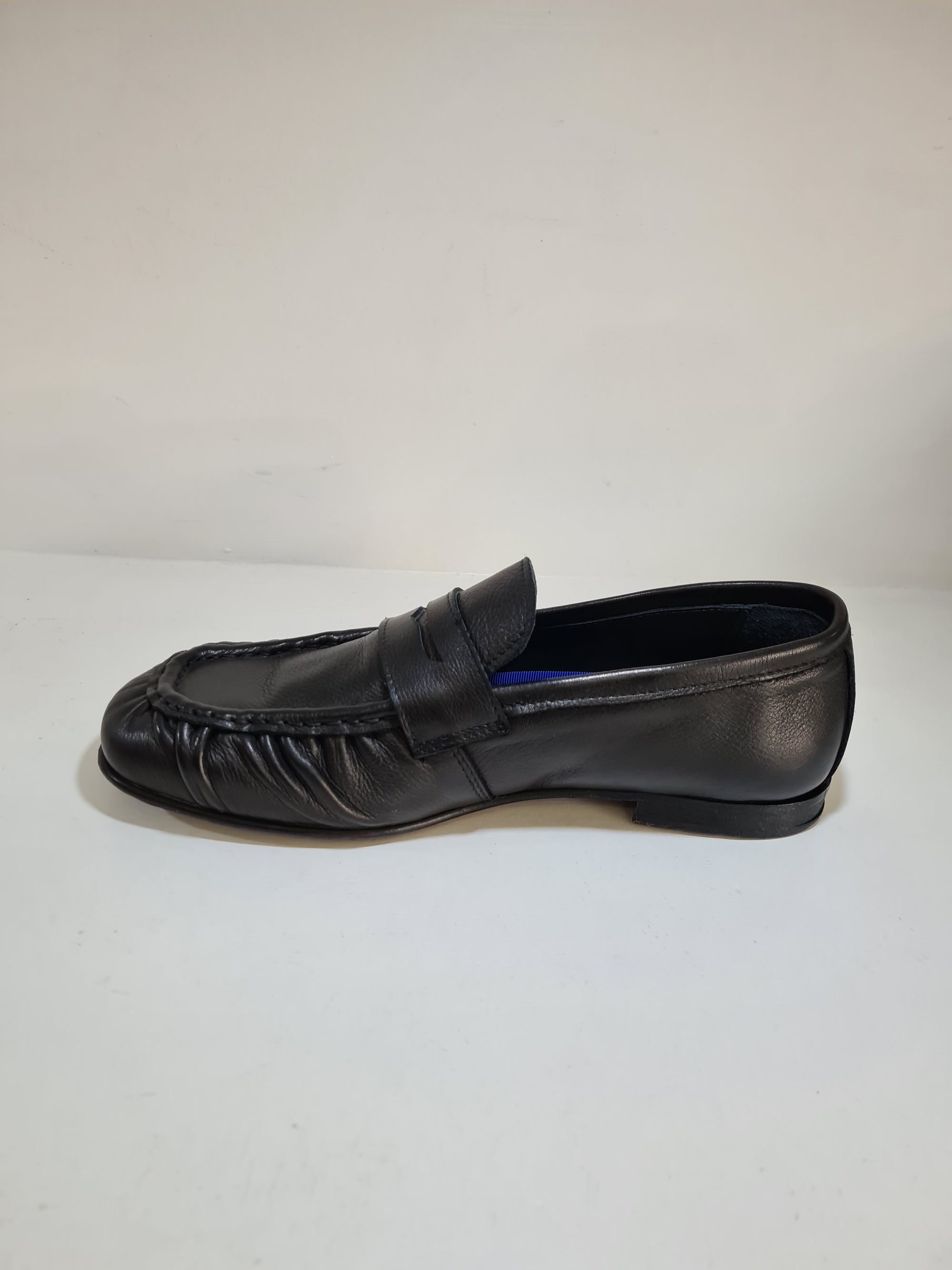 Fratelli RENNELLA 1935 - 8075 Mocassino pelle arricciata capra nero