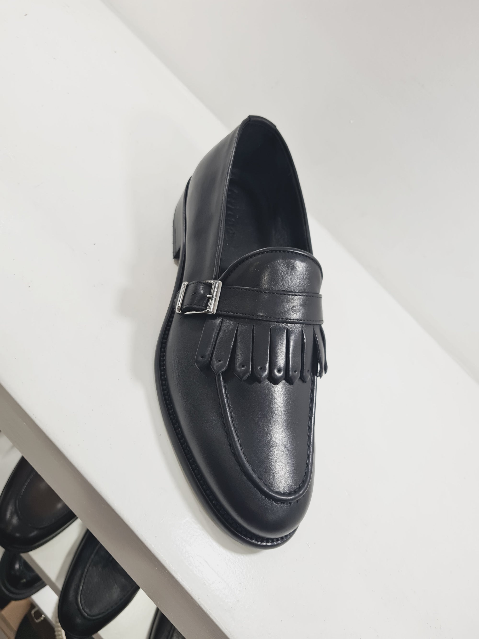 FERRINO Milano - 635 Vitello Nero