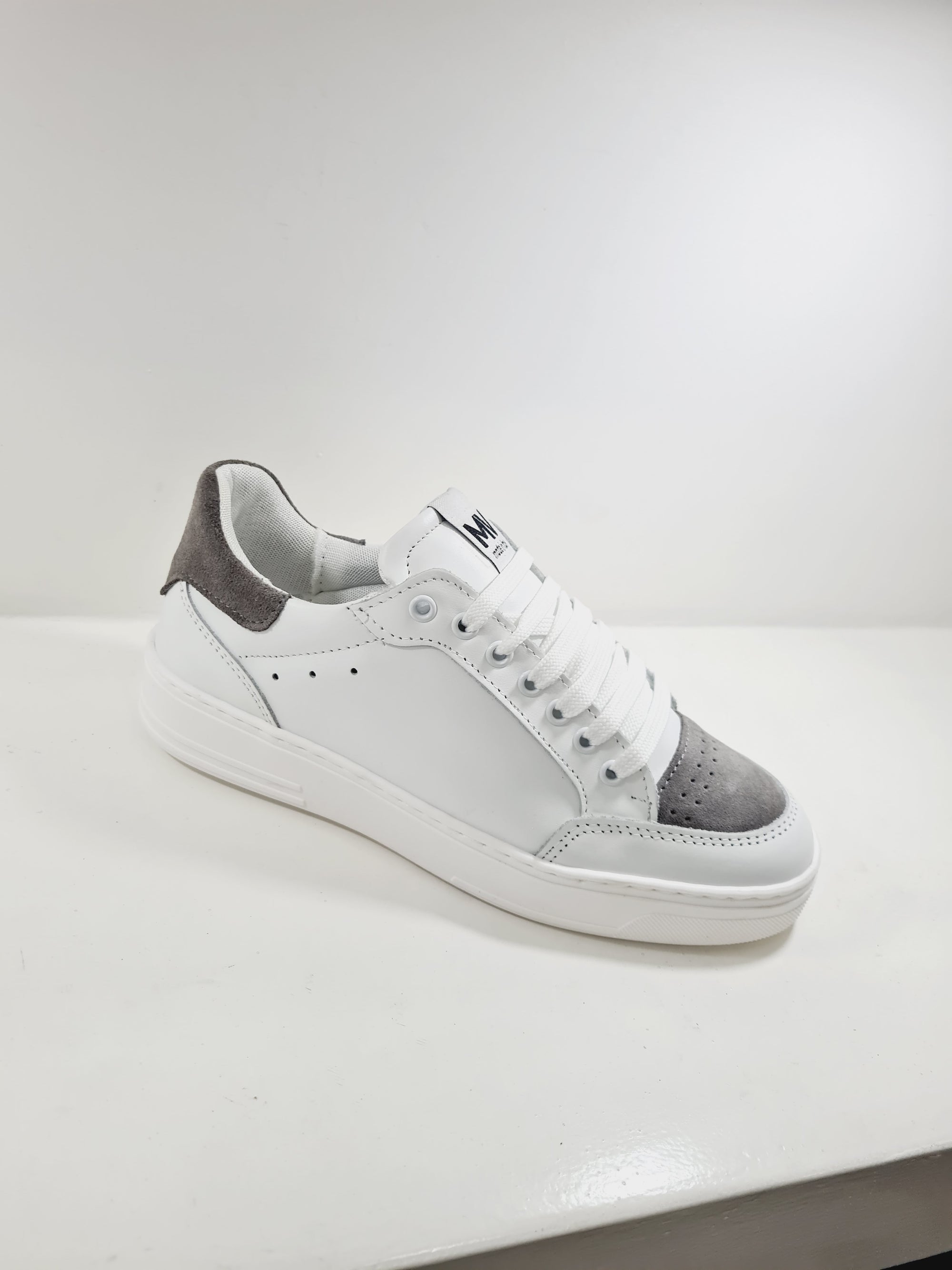 MV - EXTRA820 Bianco + Camoscio Grigio