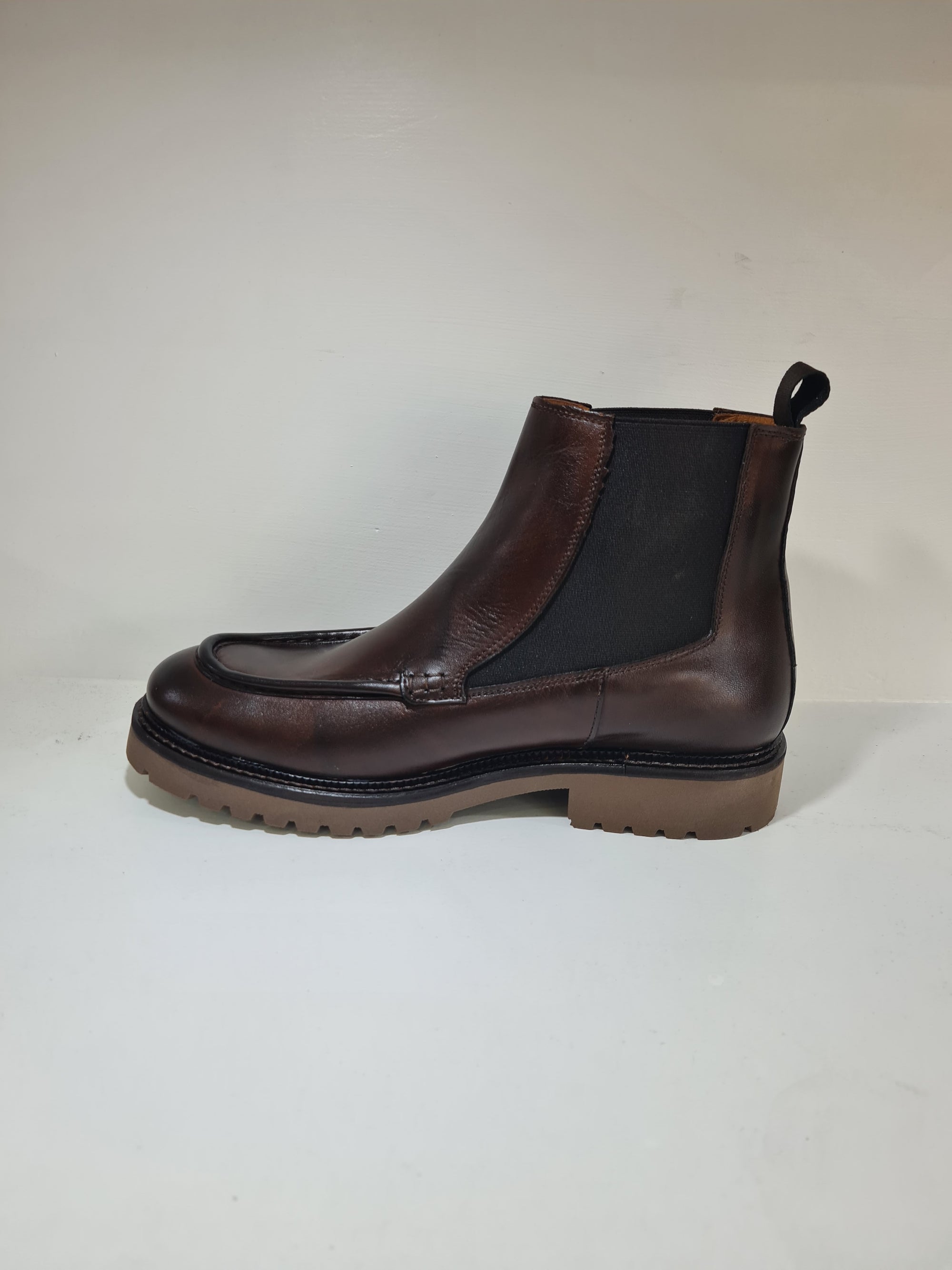 EXTON - 689 VIENNA BROWN