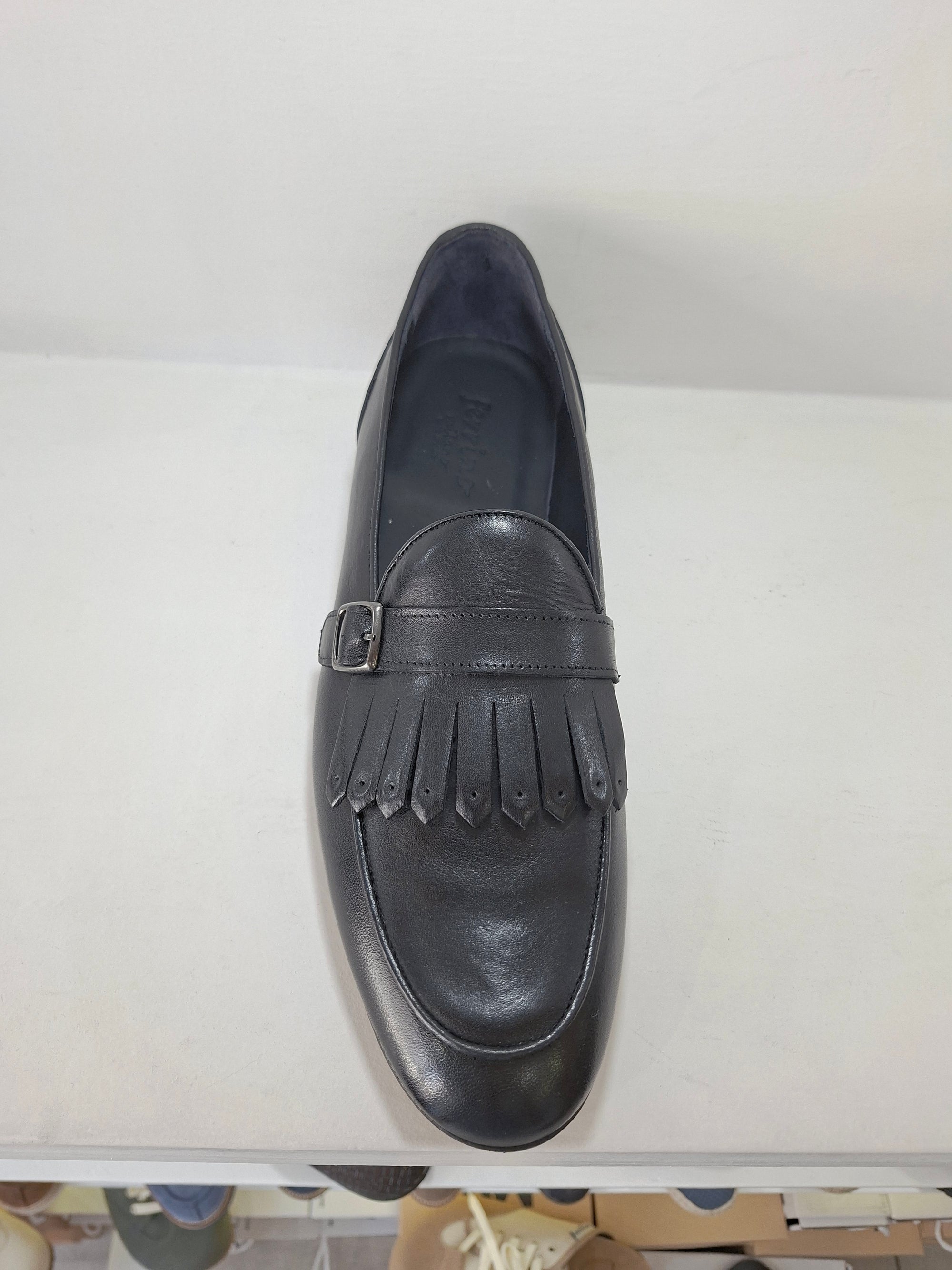 FERRINO Milano - A115 Vitello Nero Frangia e Fibbia