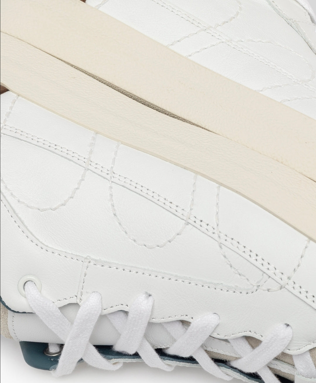 SANTHA - Love Cut Leather White-Cuoio